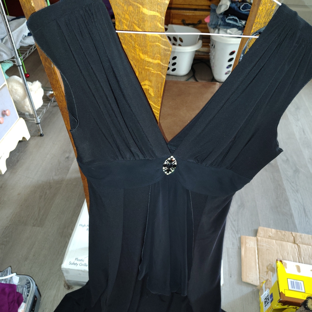 Elegant Black Sleeveless Dress